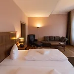 Am Grossen Waisenhaus ホテル ポツダム