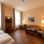 Hotel Am Grossen Waisenhaus 3*