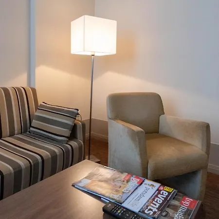 Am Grossen Waisenhaus