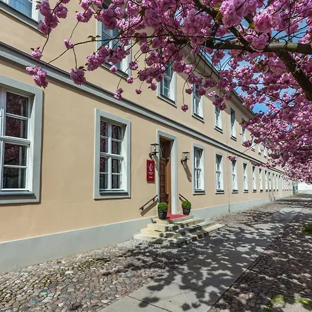 Am Grossen Waisenhaus