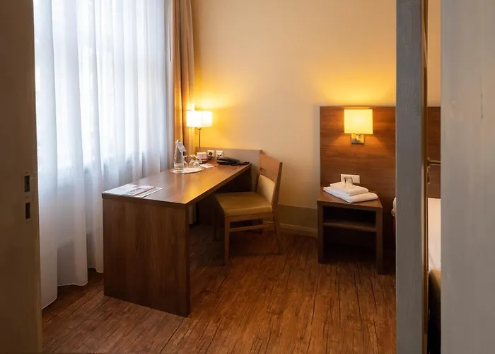 Am Grossen Waisenhaus Отель