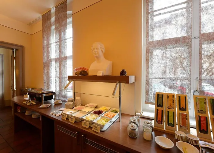 Am Grossen Waisenhaus 3*