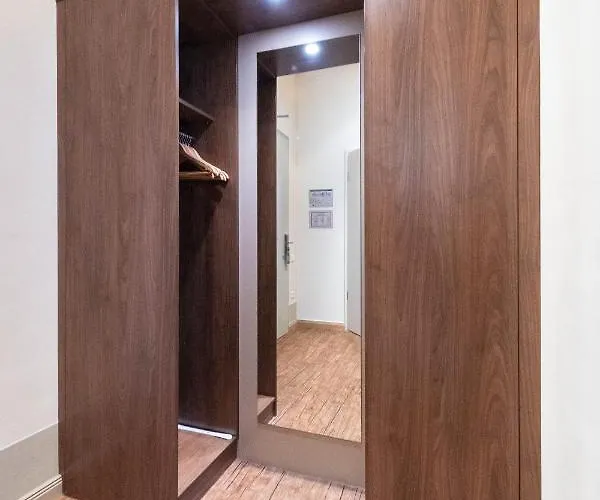 Am Grossen Waisenhaus Потсдам