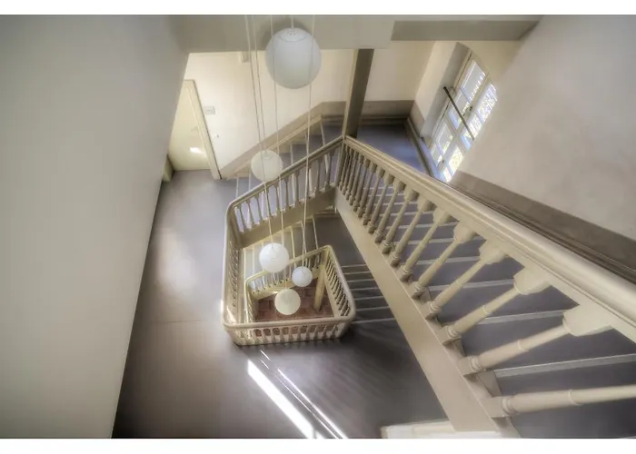 Am Grossen Waisenhaus 3*