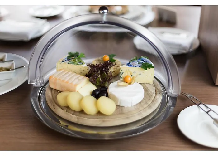 Am Grossen Waisenhaus 3*