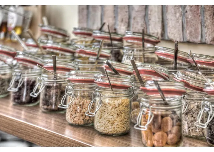 Am Grossen Waisenhaus