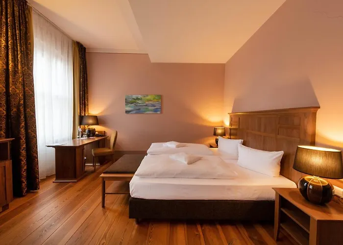 Am Grossen Waisenhaus 3*