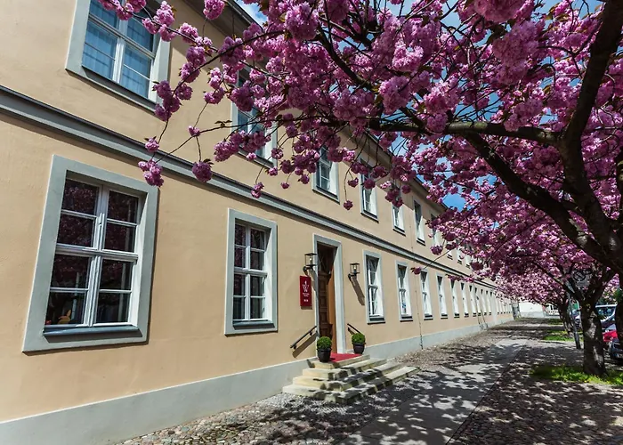 Am Grossen Waisenhaus